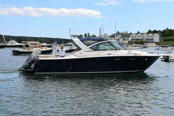 2012 Tiara Yachts 31