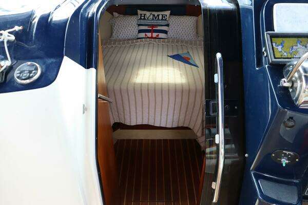 2012 Tiara Yachts 31