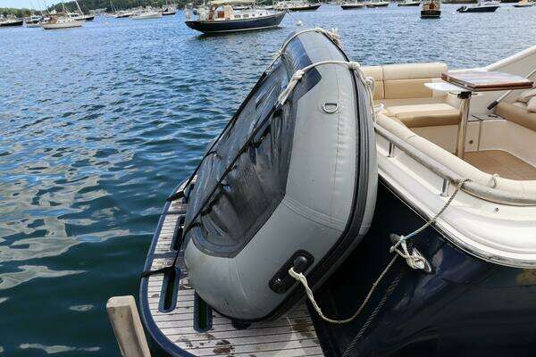 2012 Tiara Yachts 31