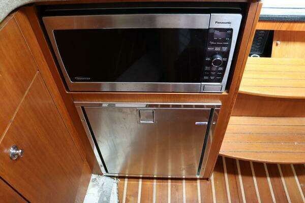 2012 Tiara Yachts 31