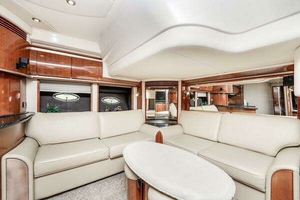 Sea Ray 500 Sundancer Yacht For Sale