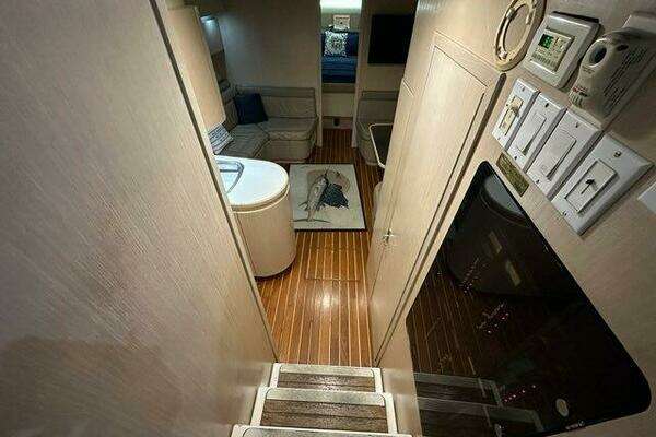 1996 Tiara Yachts 43