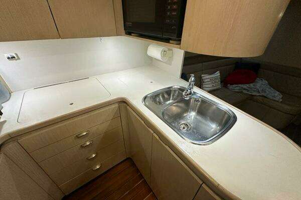 1996 Tiara Yachts 43