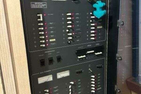 1996 Tiara Yachts 43