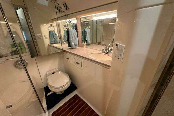 1996 Tiara Yachts 43