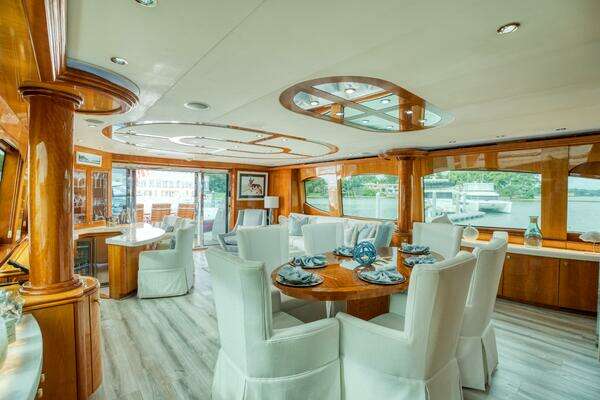 Photo of the 2007 Hatteras 80 Enclosed Bridge "MAJESTIK"