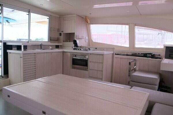 Leopard  Yacht For Sale