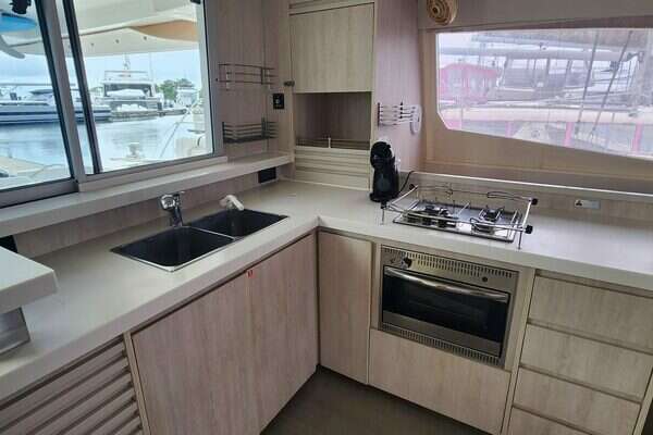 Leopard  Yacht For Sale