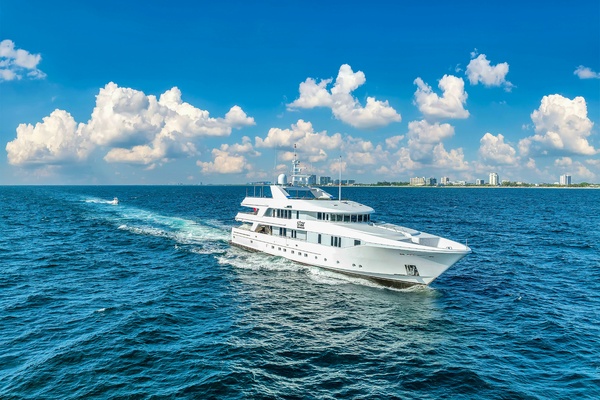 1998 Admiral 154 Custom