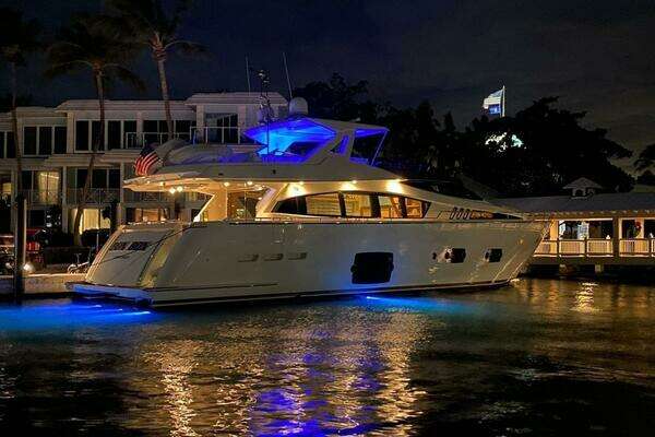 Ferretti Yachts 800 Yacht For Sale