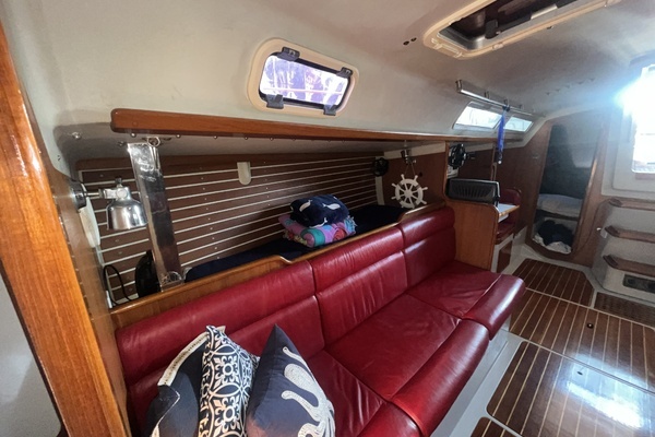 Santa Cruz 52 Yacht For Sale