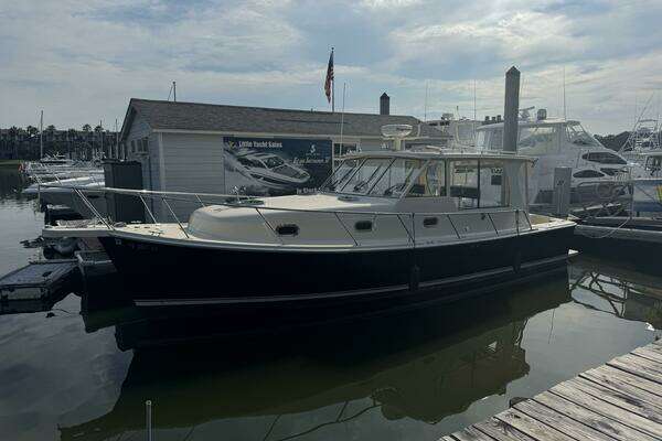 Photo of the 2008 Mainship 34 Pilot Hardtop "Rohelga"