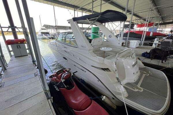 Photo of the 2009 Monterey 280 SC "Chaparrita"