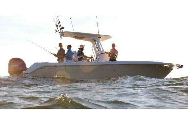 Photo of the 2025 Edgewater 262CC