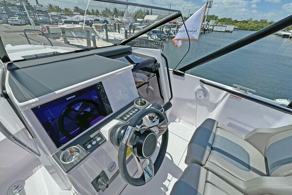 25ft Axopar Yacht For Sale 25ft Axopar Yacht For Sale
