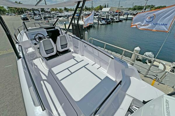 25ft Axopar Yacht For Sale 25ft Axopar Yacht For Sale