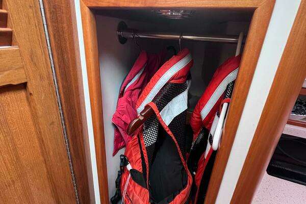 MJM 36z Downeast Yacht For Sale