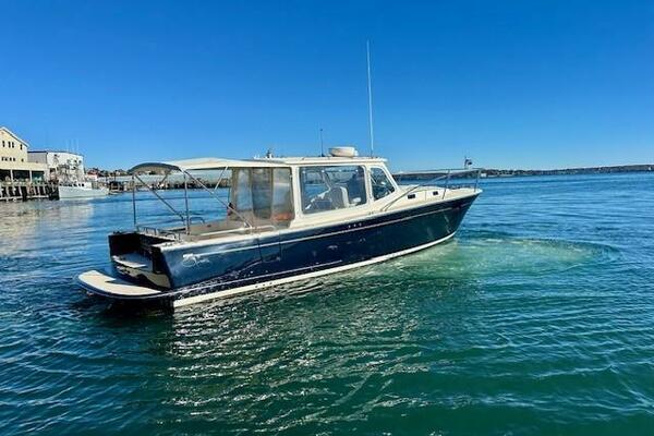 Barbican V 36ft MJM Yacht For Sale