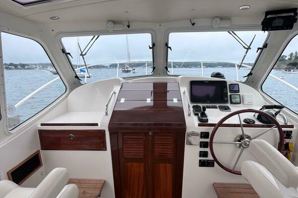 Barbican V 36ft MJM Yacht For Sale