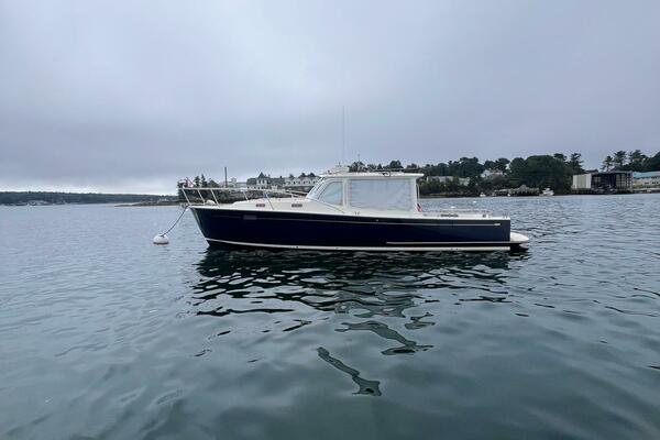Barbican V 36ft MJM Yacht For Sale
