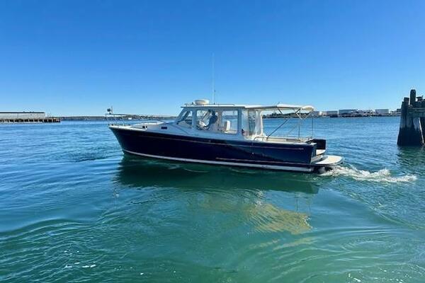 Barbican V 36ft MJM Yacht For Sale