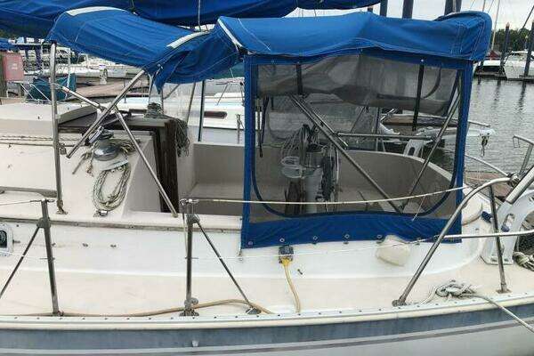 Salty Kat   Pirate 30ft Nonsuch Yacht For Sale