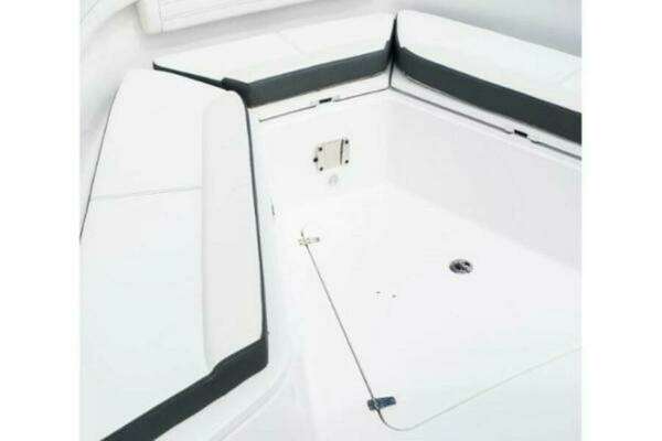 Photo of the 2025 Edgewater 340CC