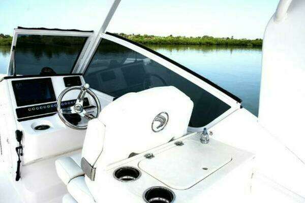 Photo of the 2025 Edgewater 230CX