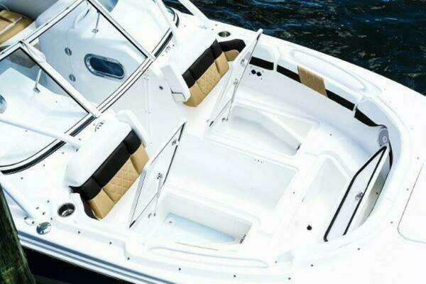 Photo of the 2025 Edgewater 248CX