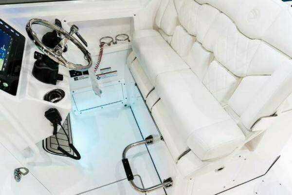 Photo of the 2025 Edgewater 262CX