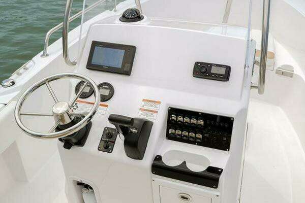 Photo of the 2025 Edgewater 188CC