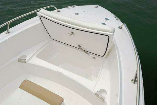 Photo of the 2025 Edgewater 188CC