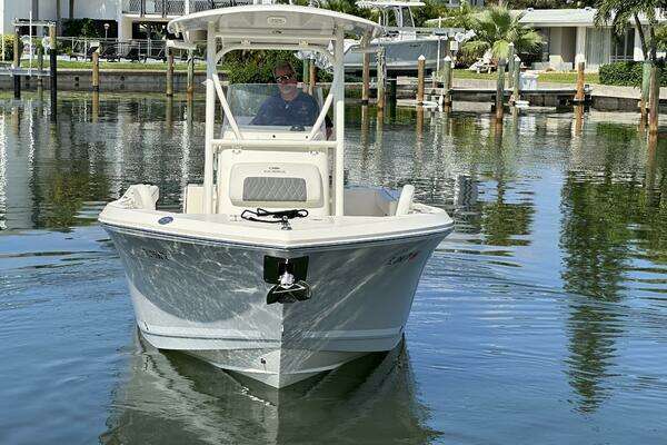 Cobia 220 CC Yacht For Sale