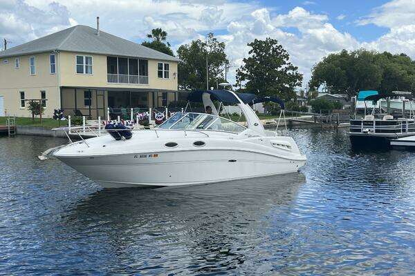 Photo of the 2005 Sea Ray 260 Sundancer