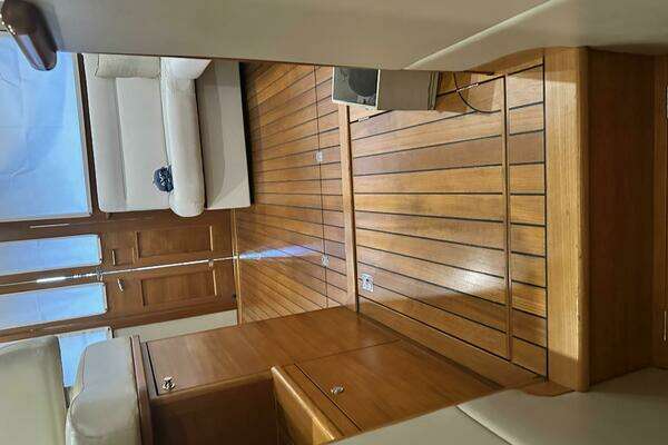 2017 Palm Beach Motor Yachts 42