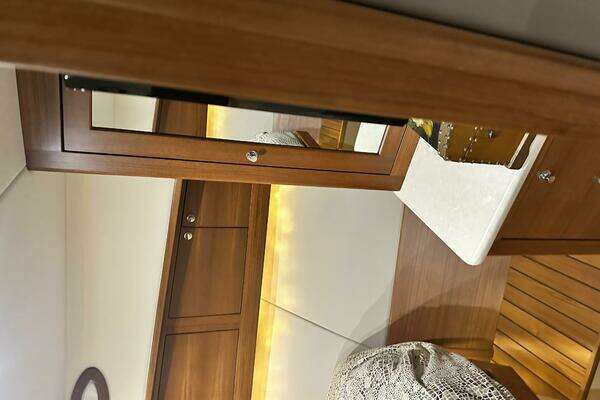 2017 Palm Beach Motor Yachts 42