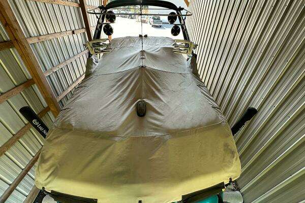 Photo of the 2020 Malibu 32 MXZ