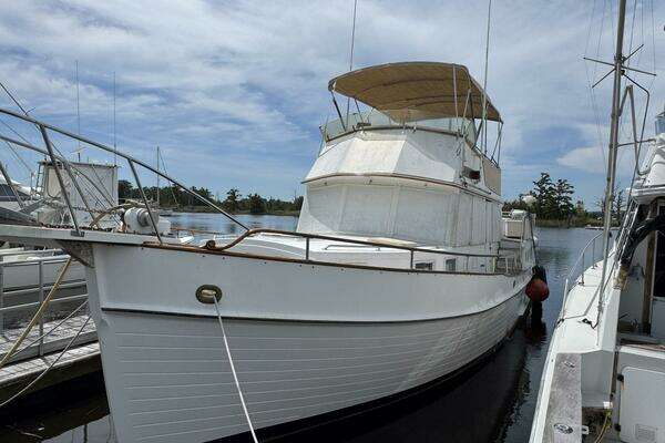 Photo of the 1989 Grand Banks 42 Motor Yacht "Carolina Breeze"