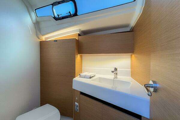 Jeanneau Sun Odyssey 350 #26 Yacht For Sale