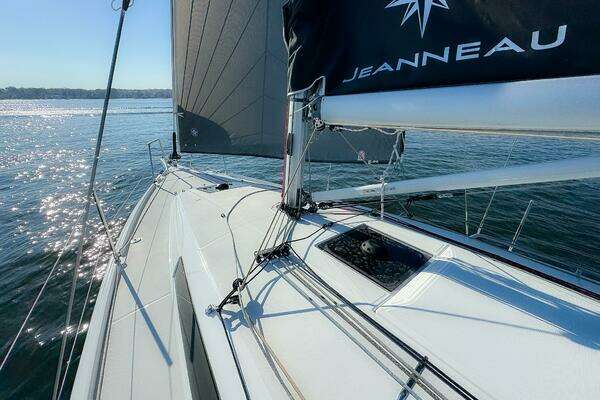 Jeanneau Sun Odyssey 350 #26 Yacht For Sale