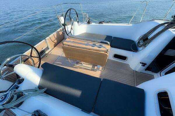Jeanneau Sun Odyssey 350 #26 Yacht For Sale