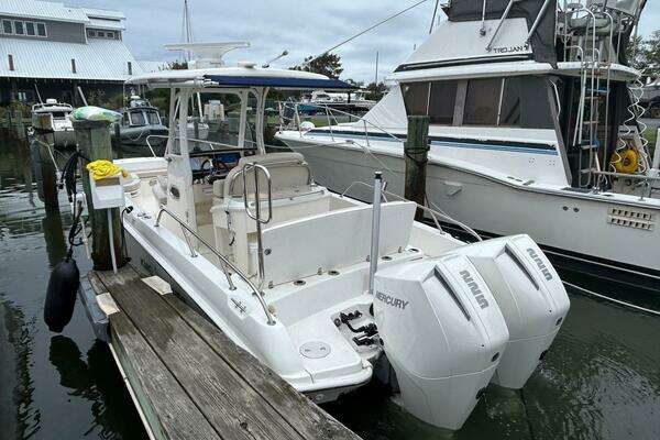 27ft Boston Whaler Yacht For Sale