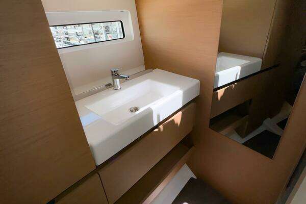 Jeanneau Sun Odyssey 490 #206 Yacht For Sale