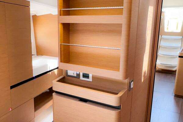 Jeanneau Sun Odyssey 490 #206 Yacht For Sale