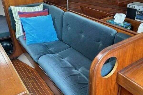 Beneteau  Yacht For Sale