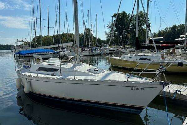 Beneteau  Yacht For Sale