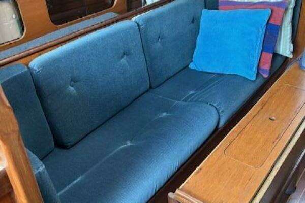 Beneteau  Yacht For Sale