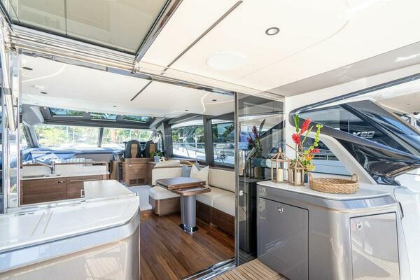 S65 65ft Princess Yacht For Sale