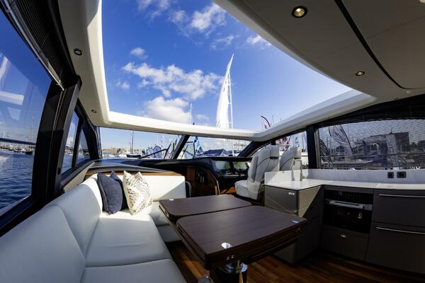 Princess V55 55ft Princess Yacht For Sale