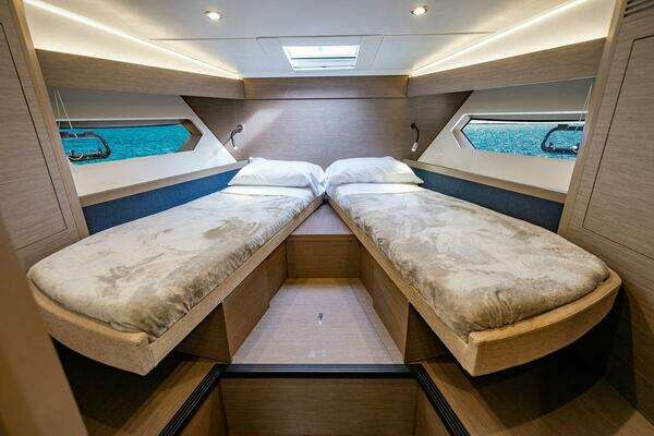 Beneteau Gran Turismo 45 Yacht For Sale